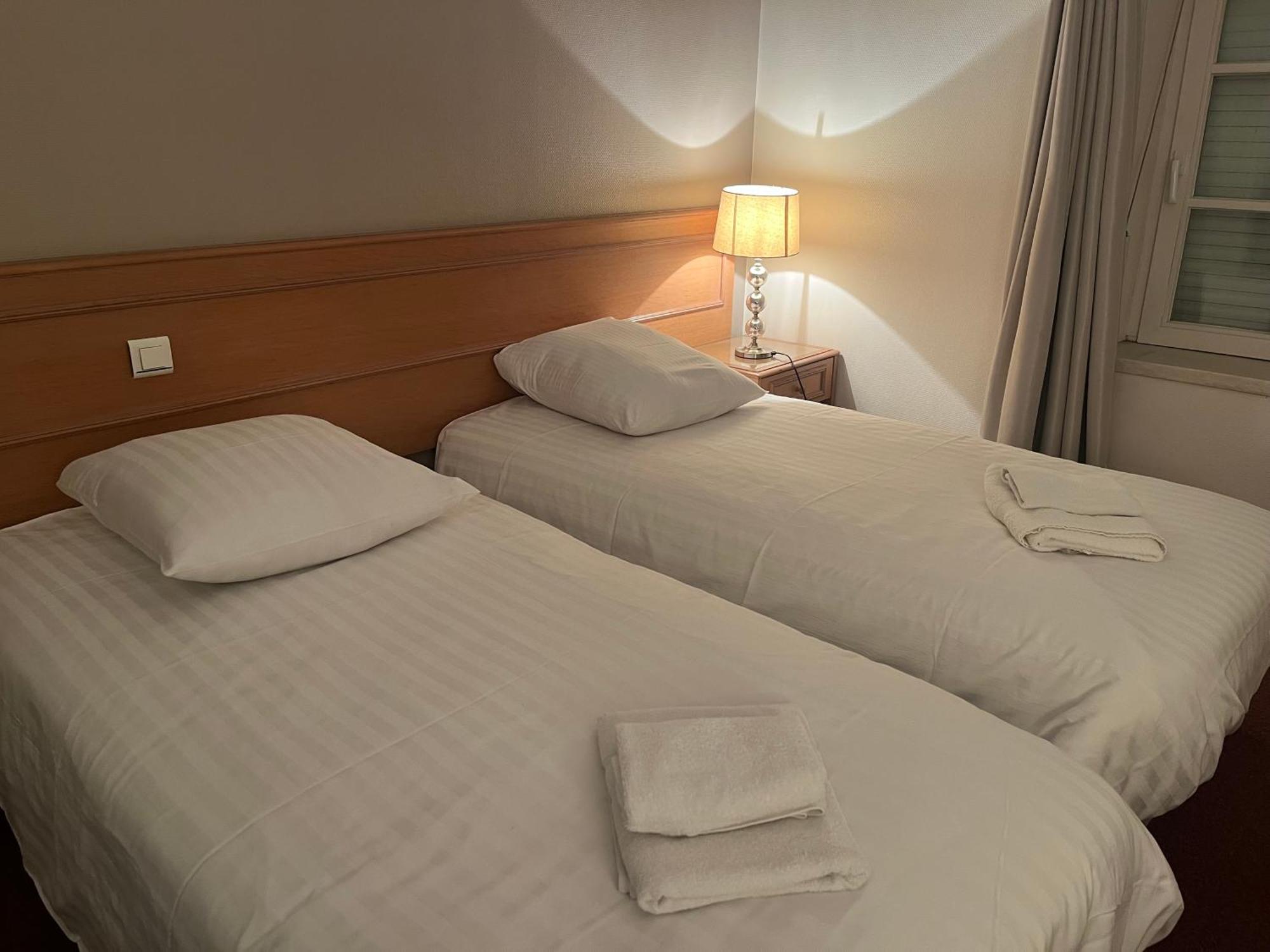 Hotel Le Roosevelt 日韦 外观 照片