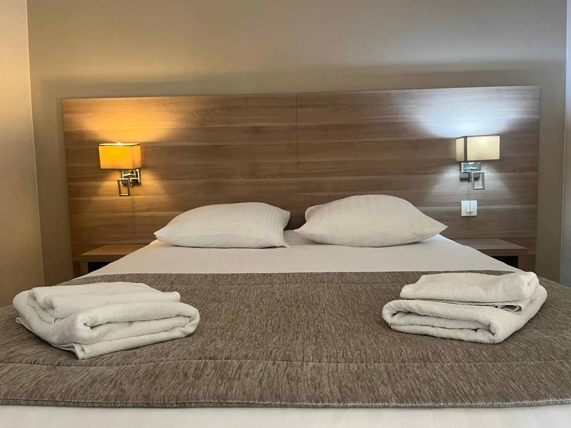 Hotel Le Roosevelt 日韦 外观 照片