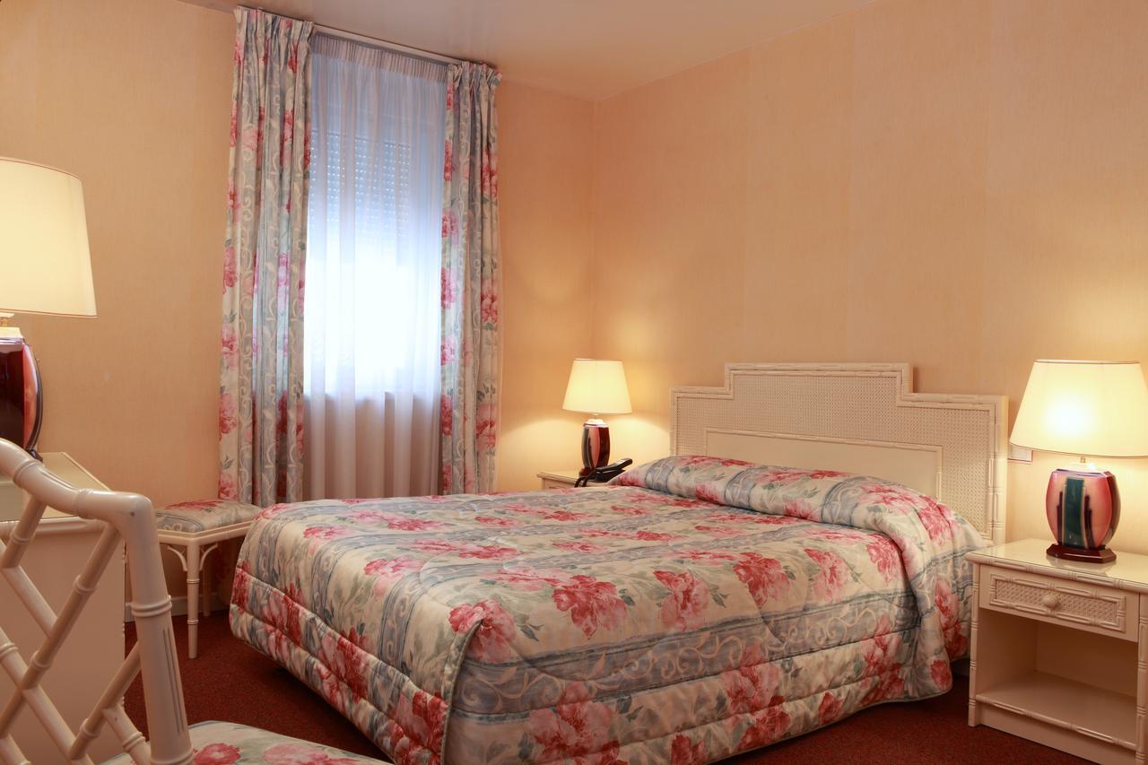 Hotel Le Roosevelt 日韦 外观 照片